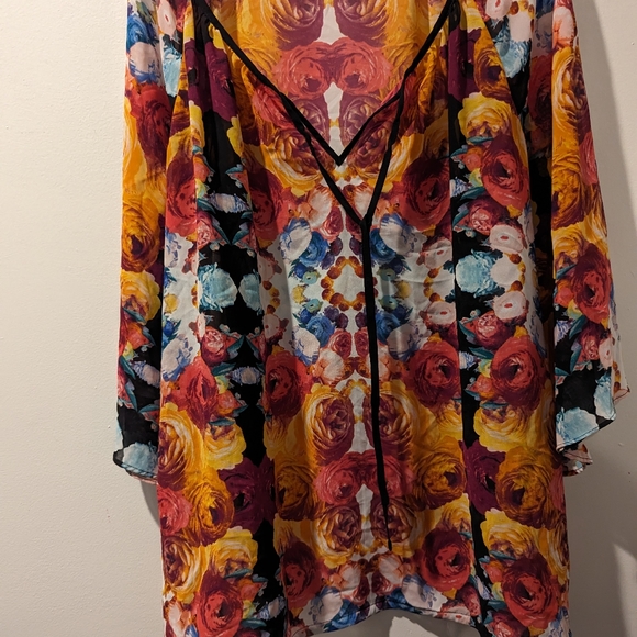 Nicole Miller Cover up/Top - Picture 2 of 6